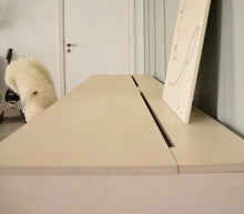 Load image into Gallery viewer, Jeffrey Desk